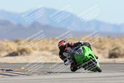 media/Dec-07-2025-CVMA (Sun) [[3e7d2de5dc]]/Race 9-Formula UL Shootout/